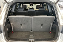 harmaa Mercedes-Benz GLB 2023 kuva 16.