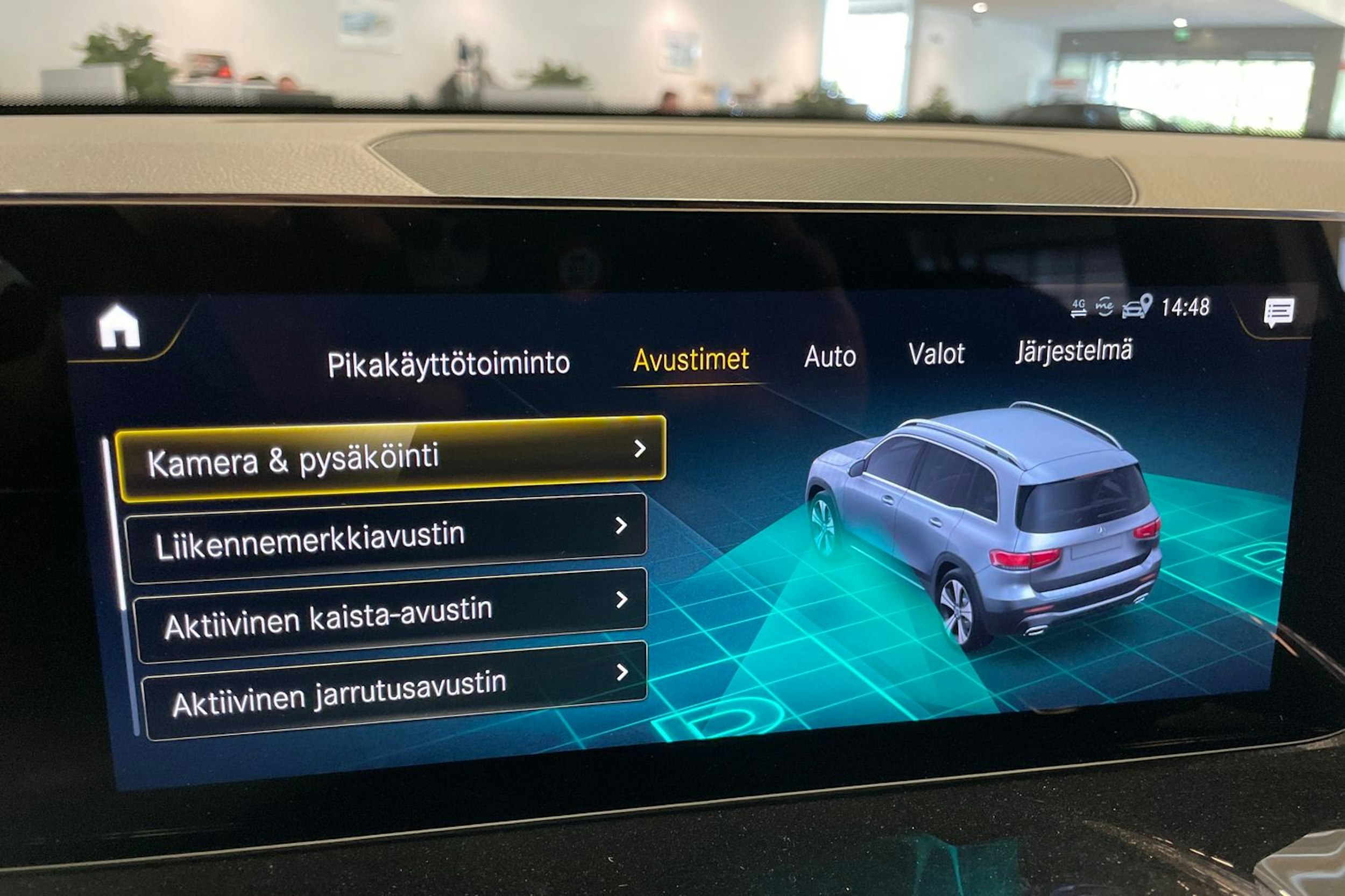 harmaa Mercedes-Benz GLB 2023 kuva 27.