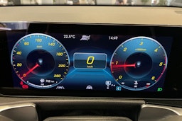 harmaa Mercedes-Benz GLB 2023 kuva 29.