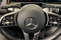 harmaa Mercedes-Benz GLB 2023 kuva 30.
