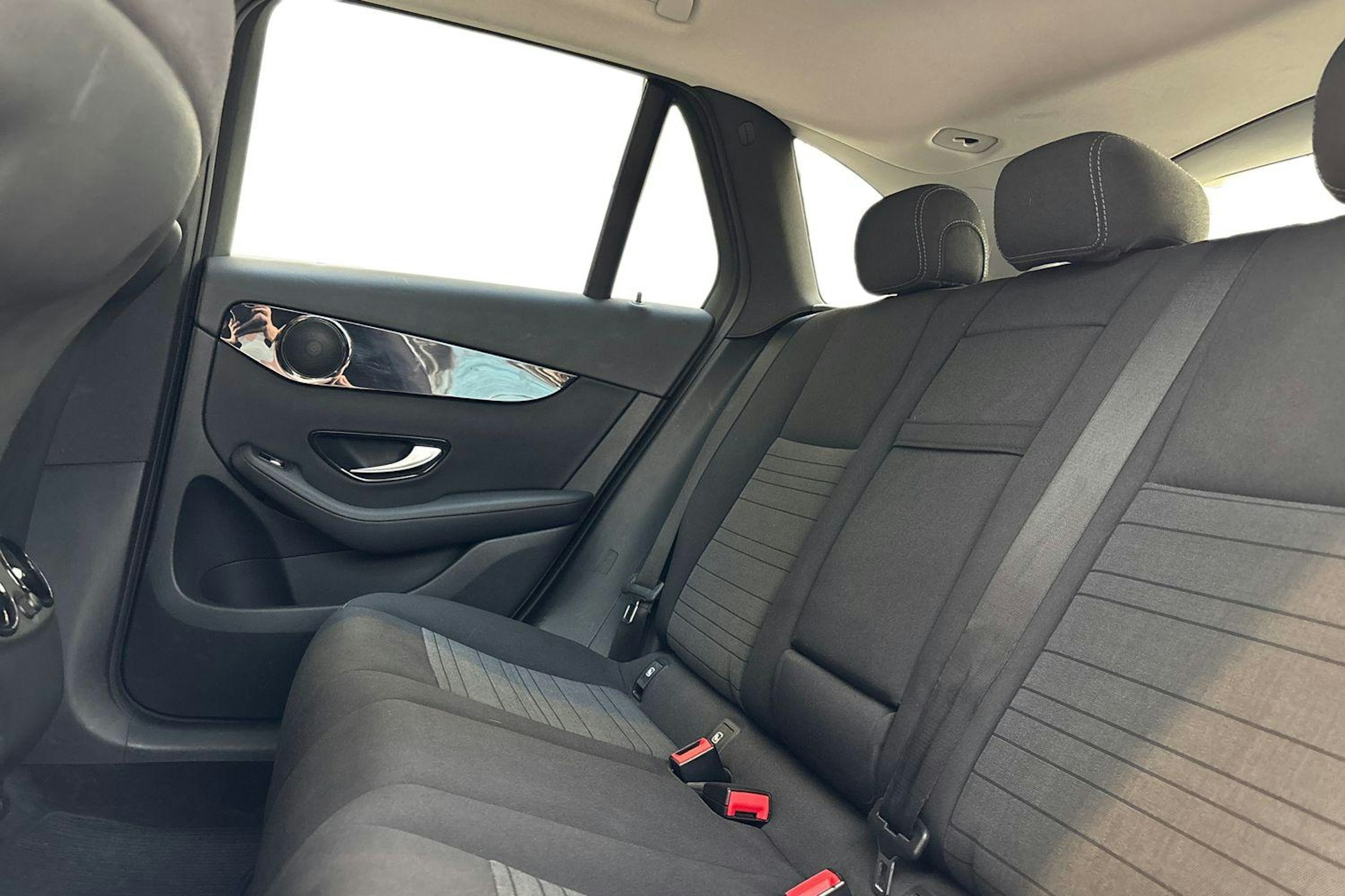 harmaa Mercedes-Benz GLC 2015 kuva 10.