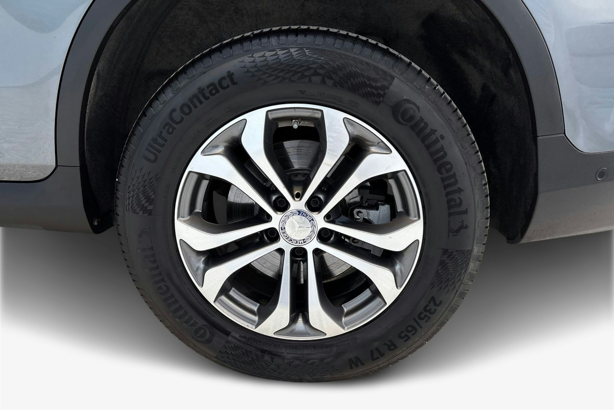 harmaa Mercedes-Benz GLC 2015 kuva 11.