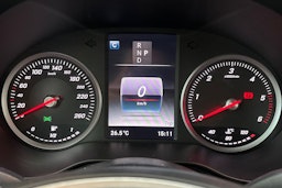 harmaa Mercedes-Benz GLC 2015 kuva 20.