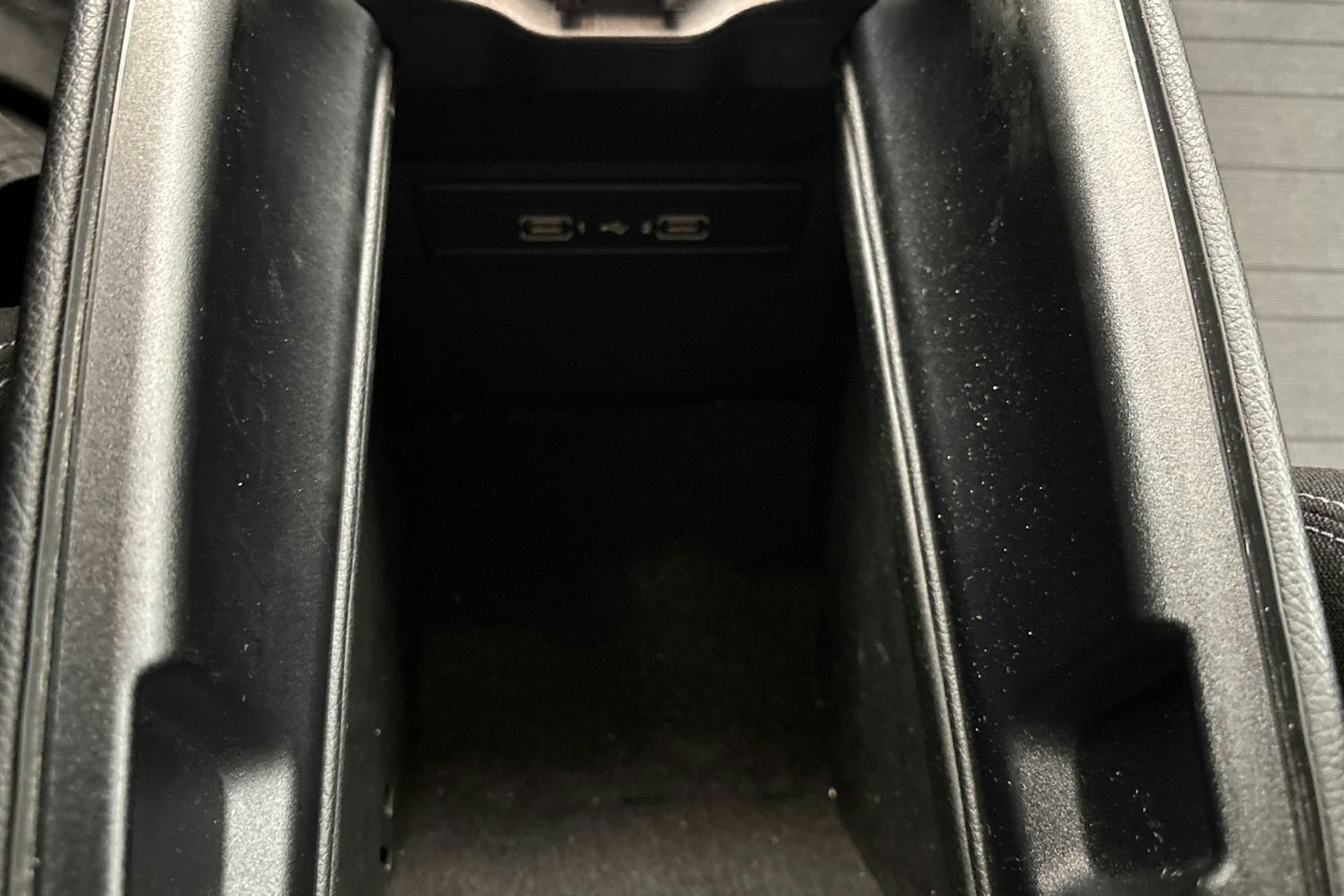 harmaa Mercedes-Benz GLC 2015 kuva 26.