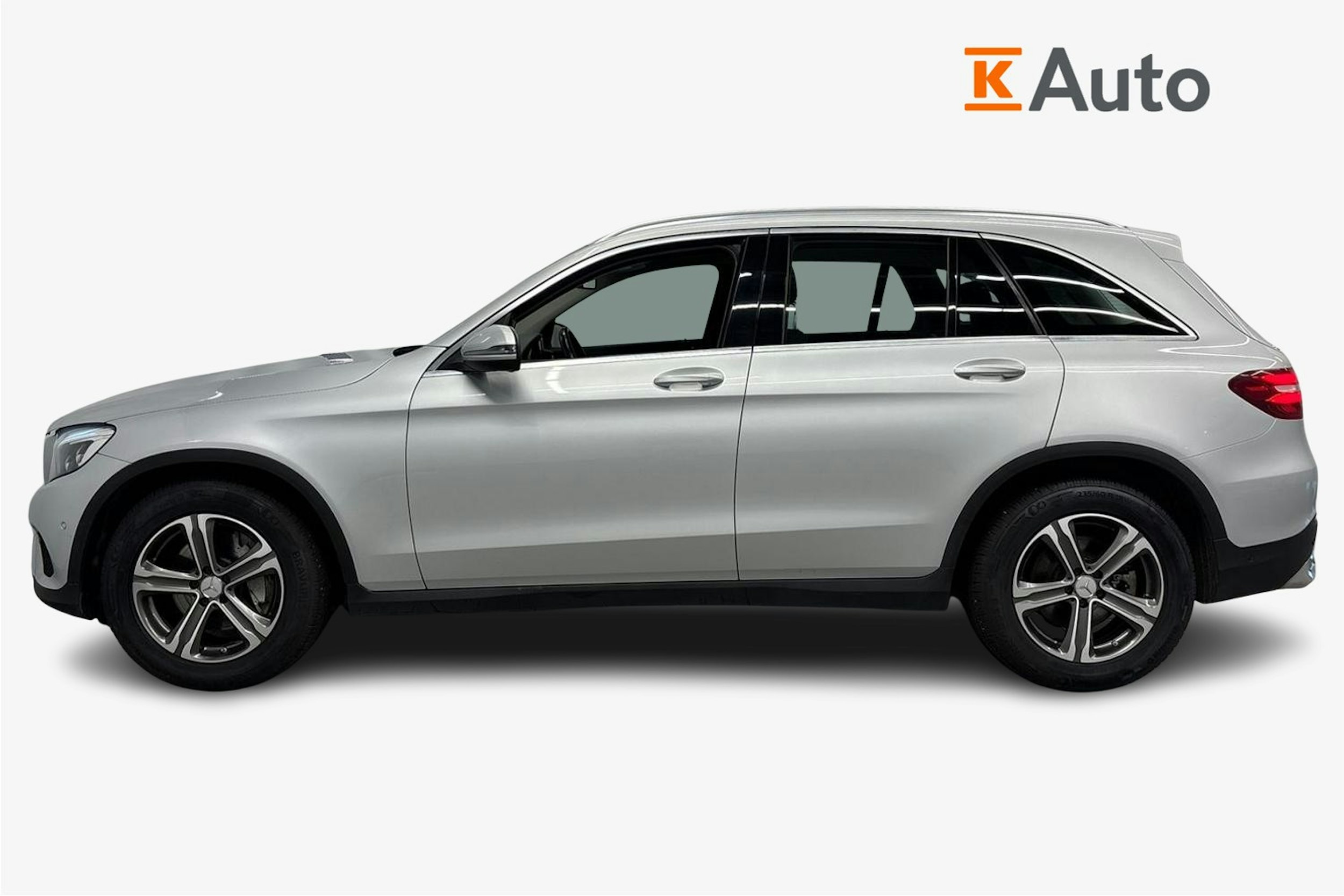 harmaa Mercedes-Benz GLC 2015 kuva 6.