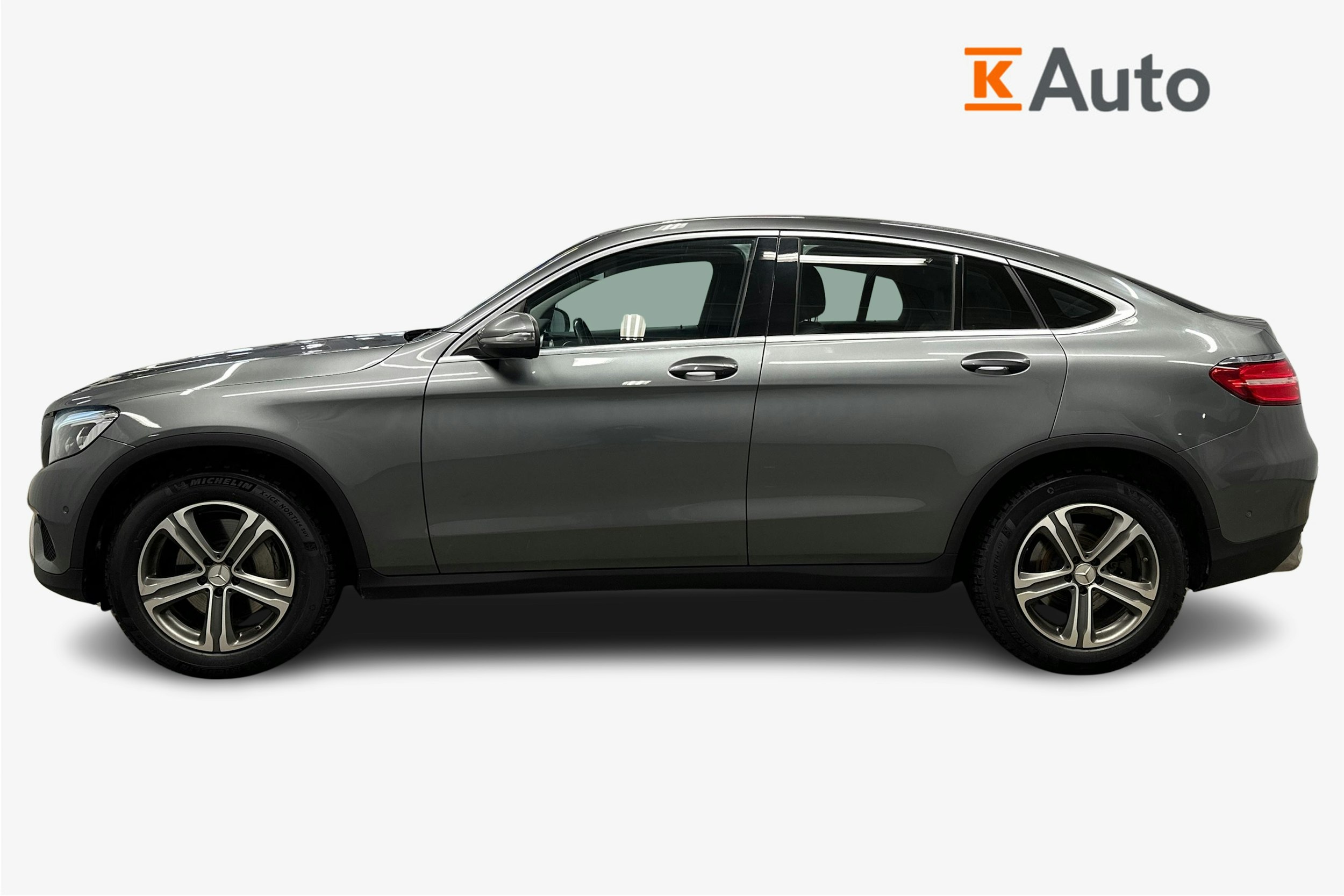 harmaa Mercedes-Benz GLC 2016 kuva 6.