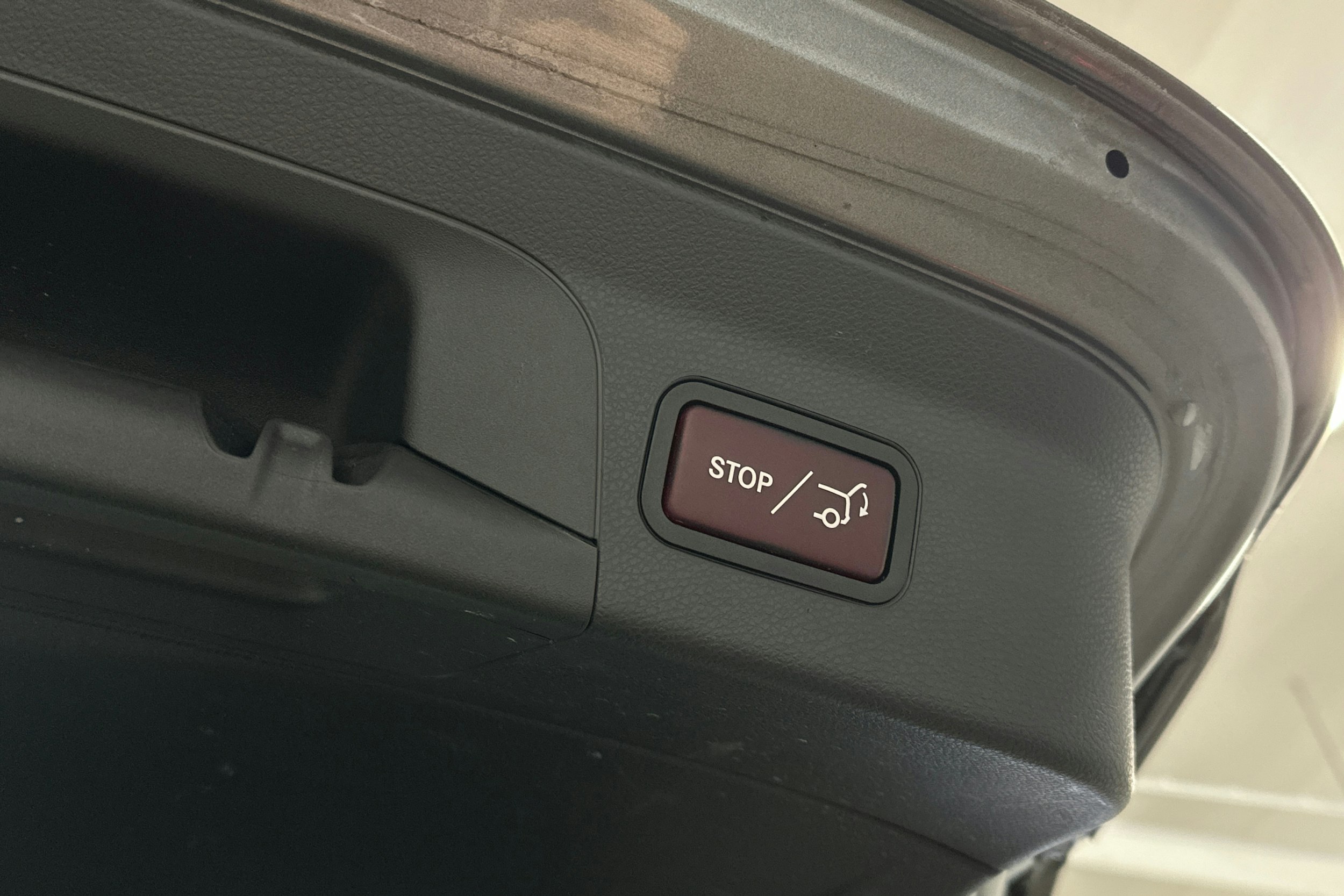 harmaa Mercedes-Benz GLC 2016 kuva 15.