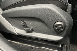 harmaa Mercedes-Benz GLC 2016 kuva 19.