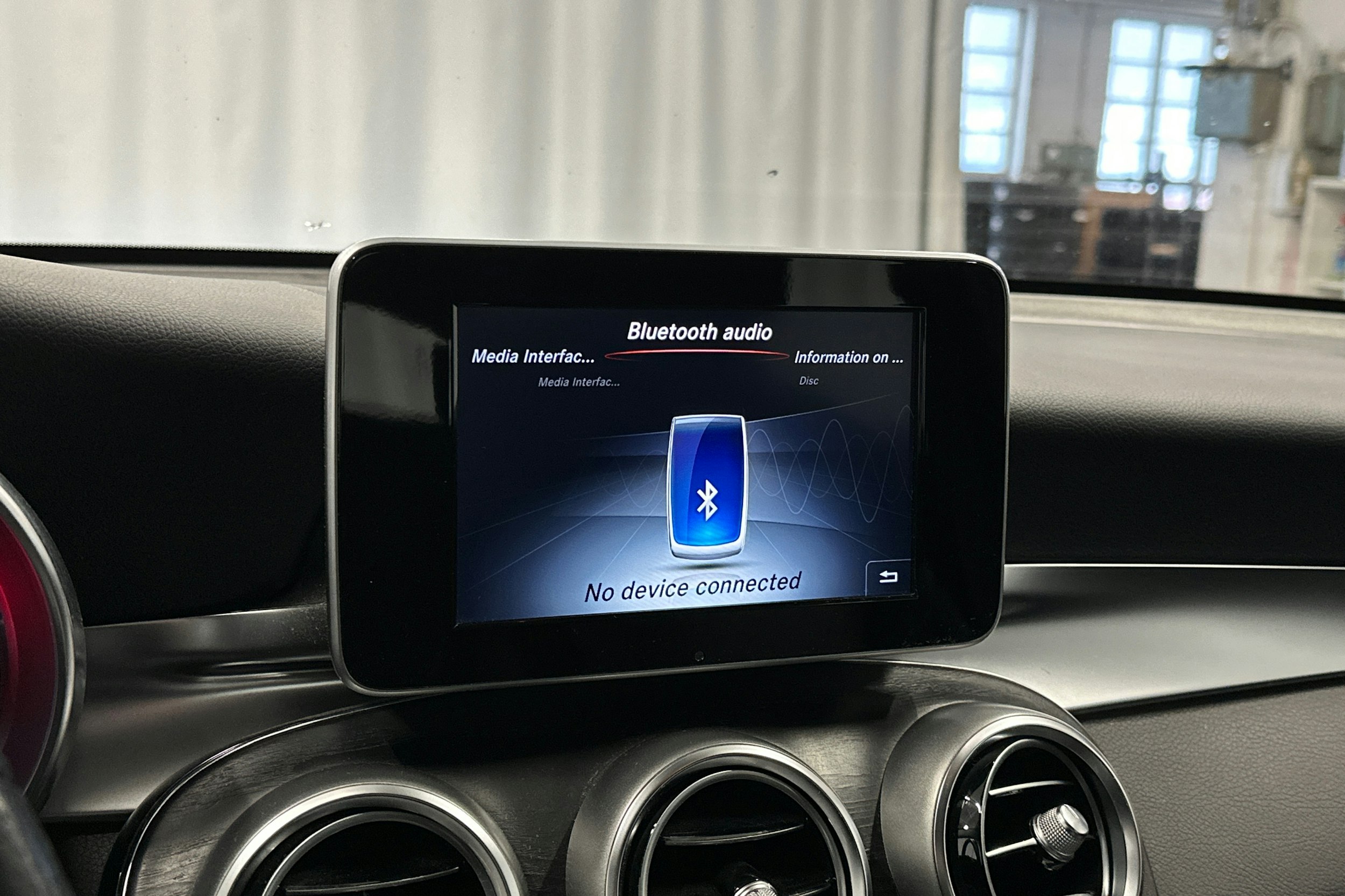 harmaa Mercedes-Benz GLC 2016 kuva 31.