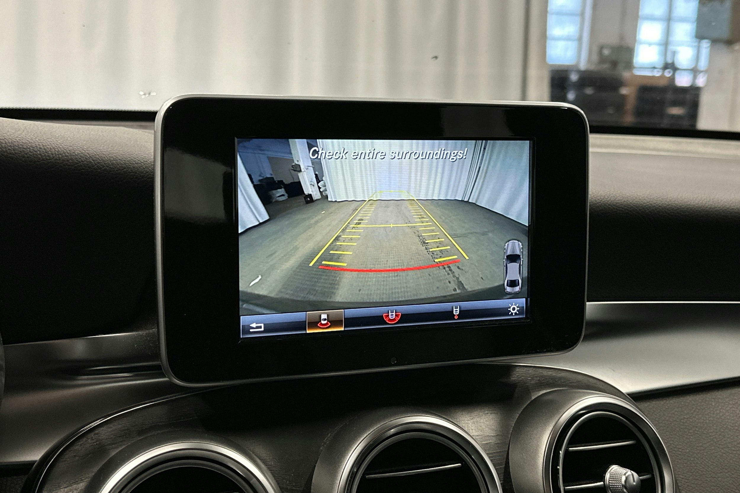 harmaa Mercedes-Benz GLC 2016 kuva 33.