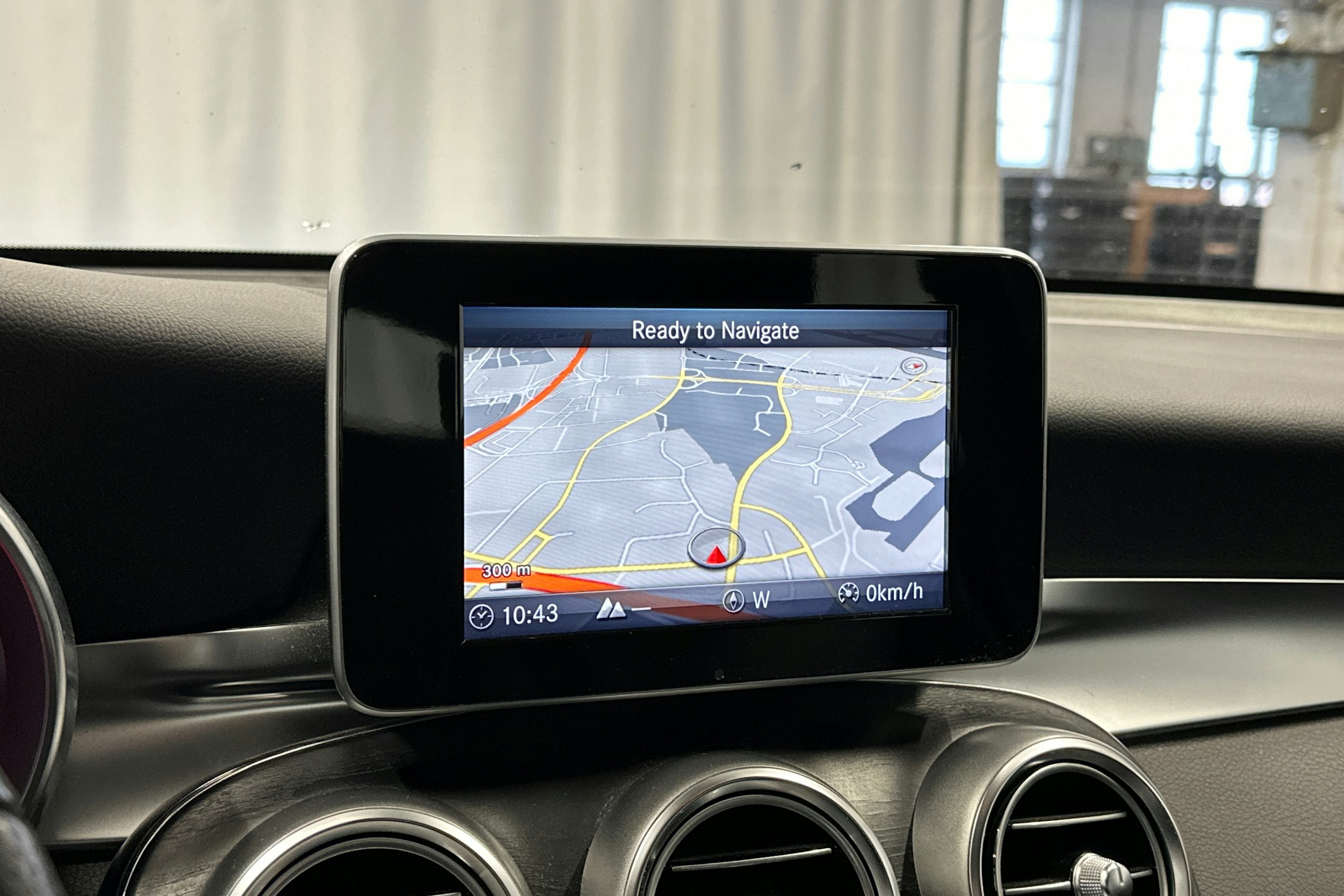 harmaa Mercedes-Benz GLC 2016 kuva 35.