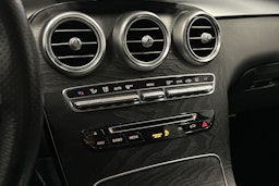 harmaa Mercedes-Benz GLC 2016 kuva 36.