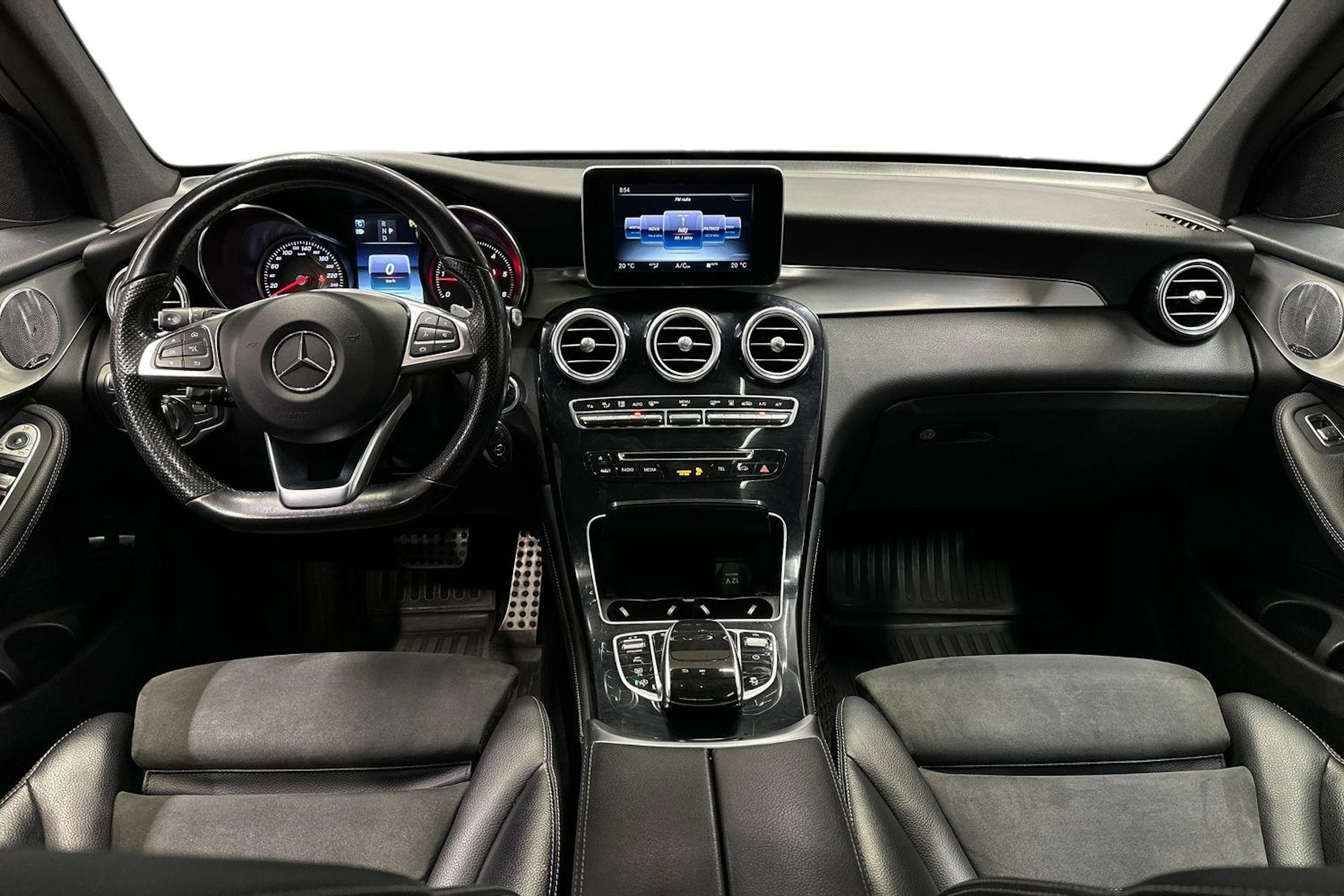 harmaa Mercedes-Benz GLC 2016 kuva 7.