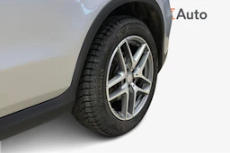 harmaa Mercedes-Benz GLC 2016 kuva 9.