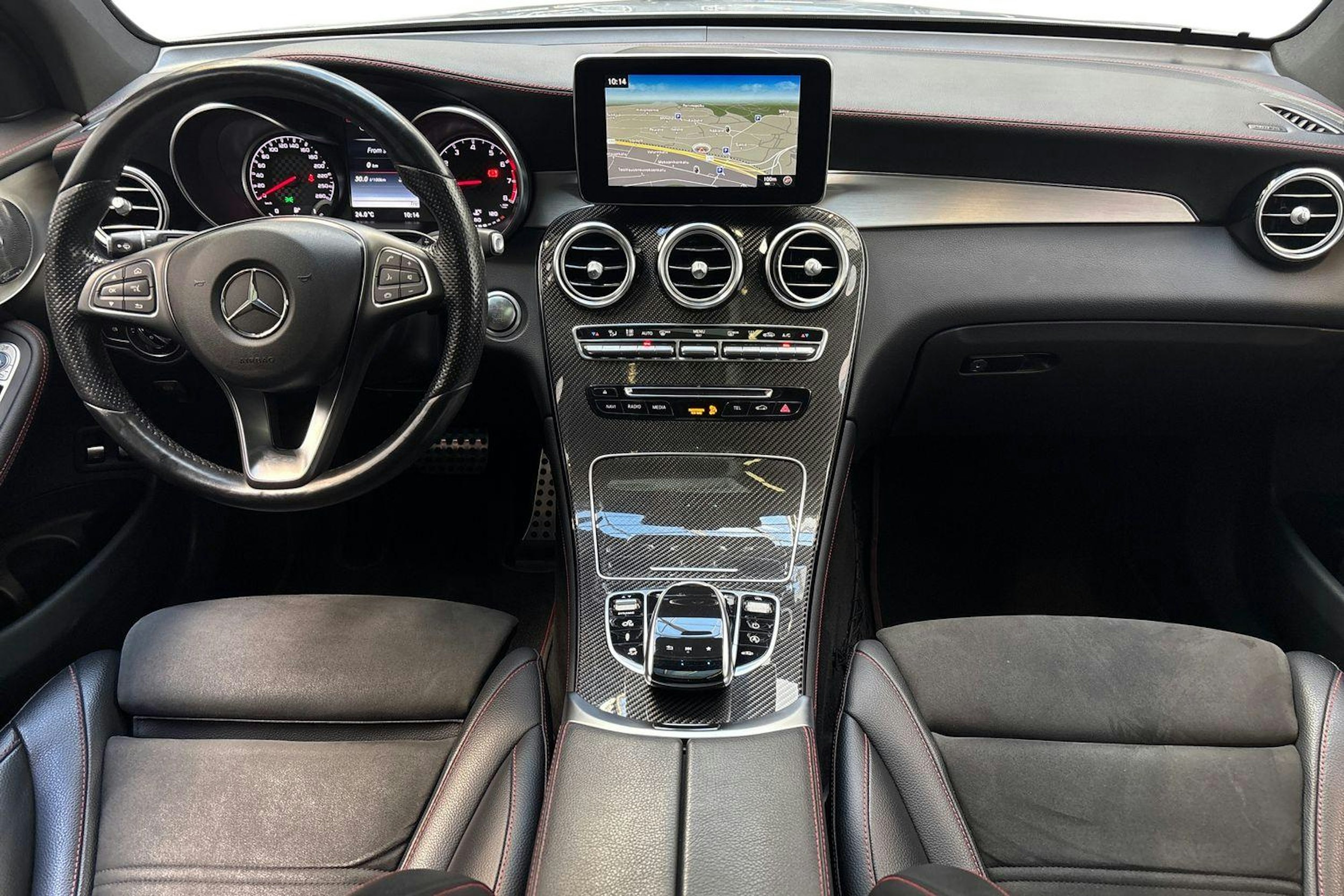 harmaa Mercedes-Benz GLC 2016 kuva 9.