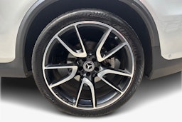 harmaa Mercedes-Benz GLC 2016 kuva 11.