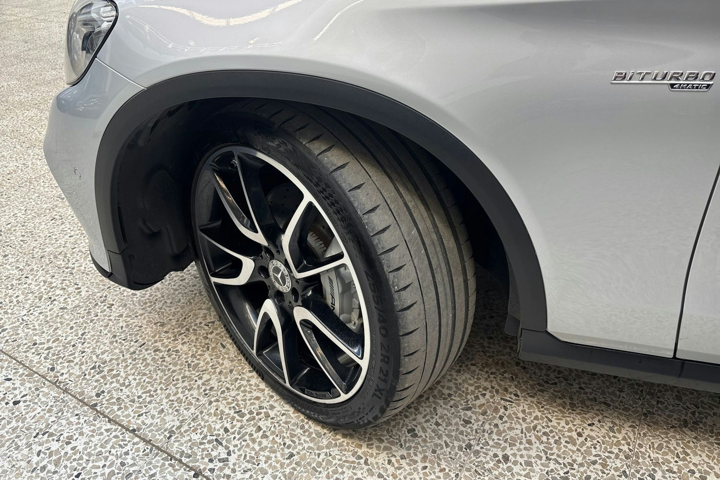 harmaa Mercedes-Benz GLC 2016 kuva 13.
