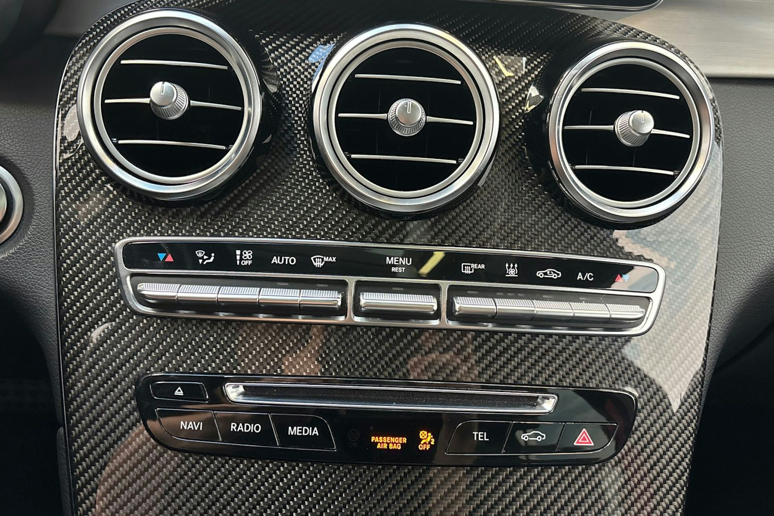 harmaa Mercedes-Benz GLC 2016 kuva 26.