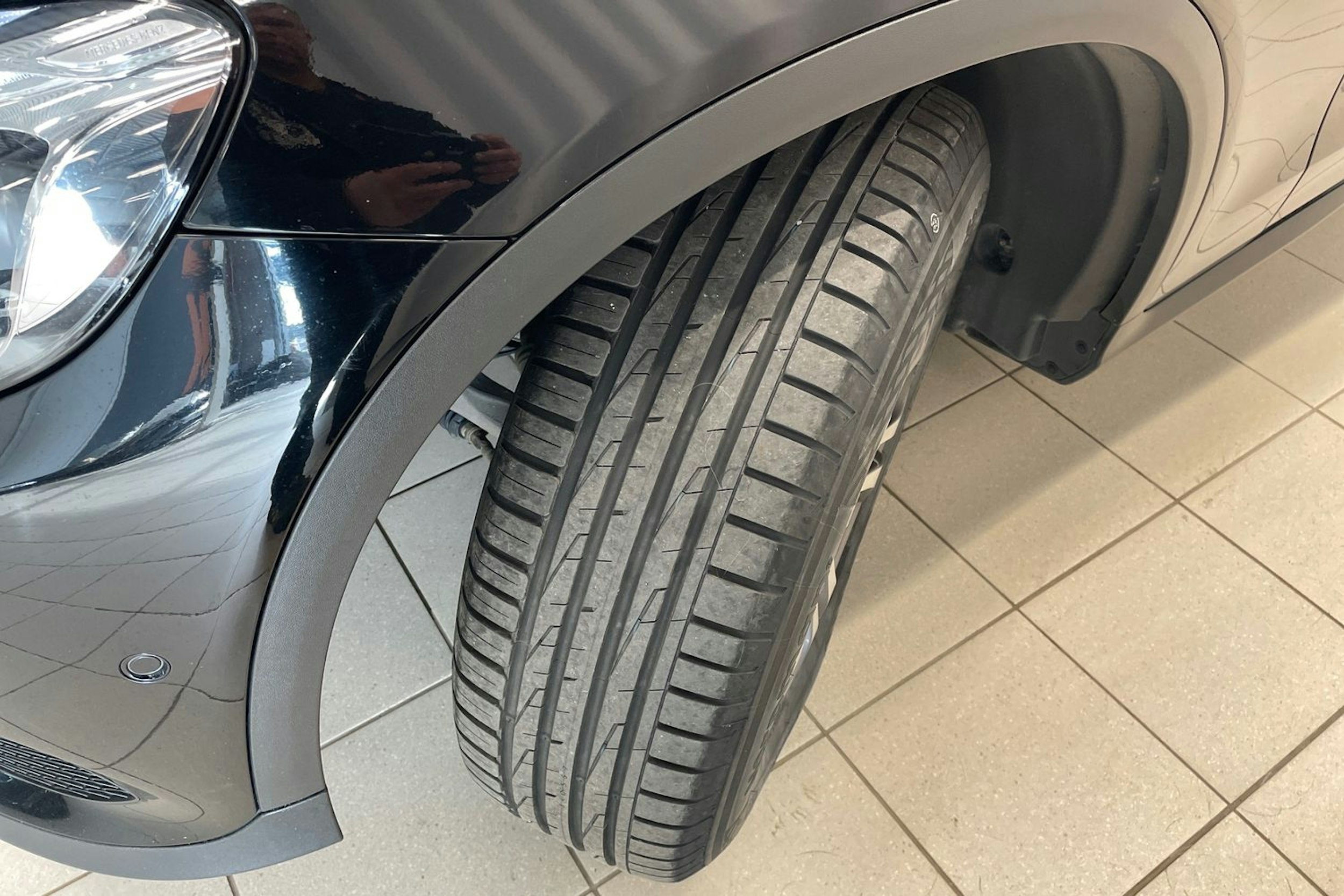 Musta Mercedes-Benz GLC 2016 kuva 13.