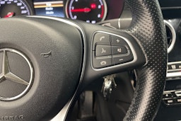 Musta Mercedes-Benz GLC 2016 kuva 15.