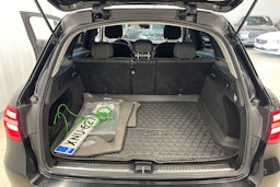 Musta Mercedes-Benz GLC 2016 kuva 20.