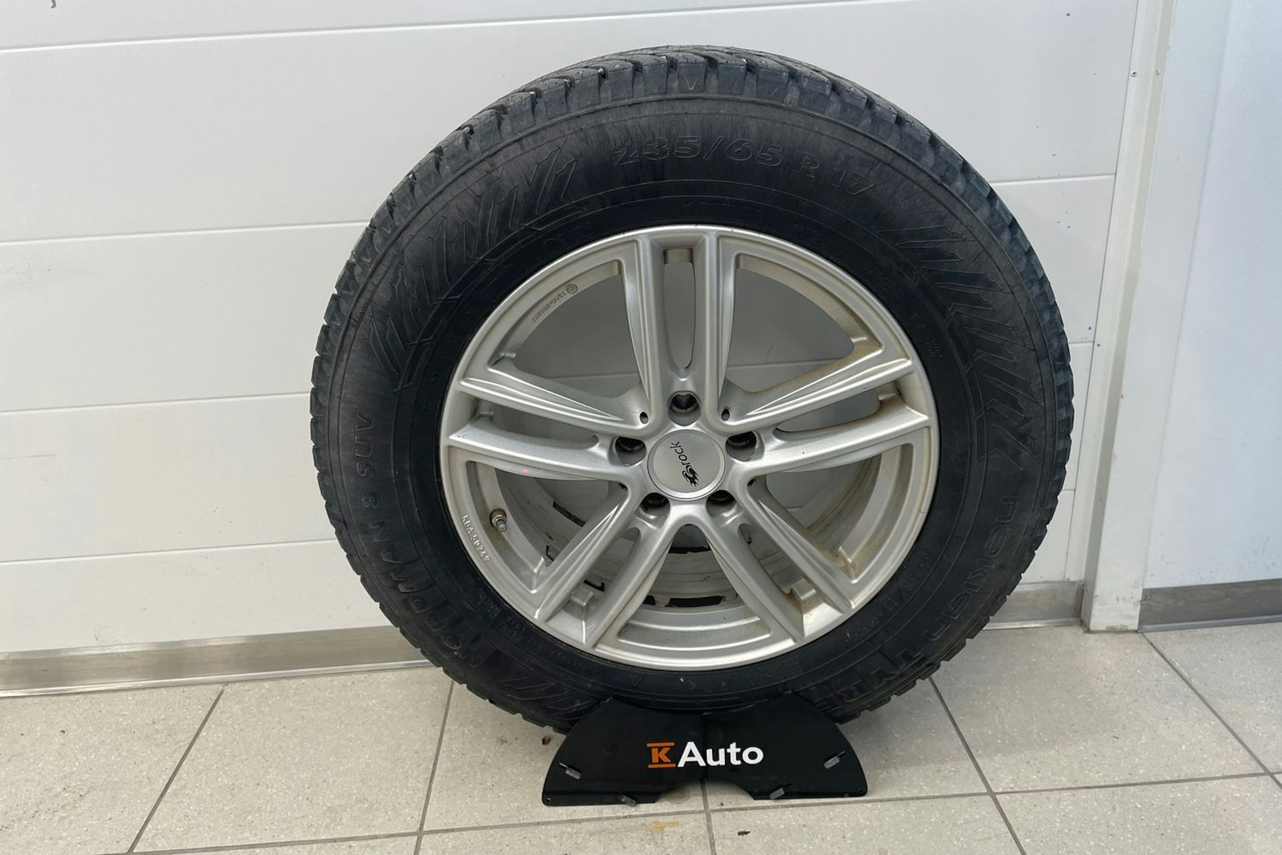 Musta Mercedes-Benz GLC 2016 kuva 23.