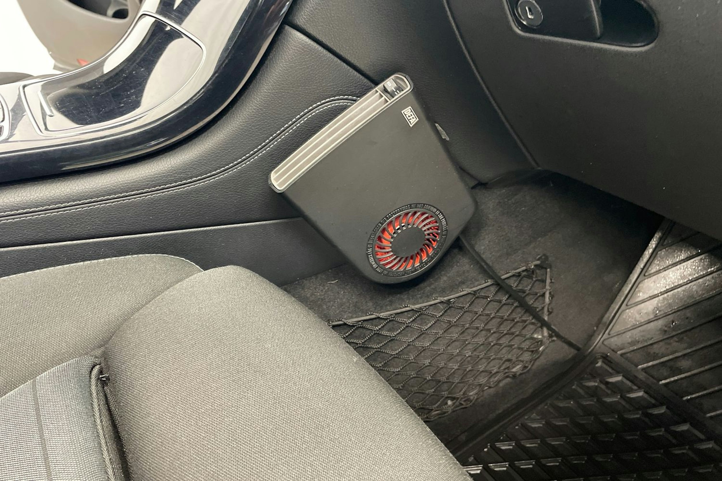Musta Mercedes-Benz GLC 2016 kuva 27.