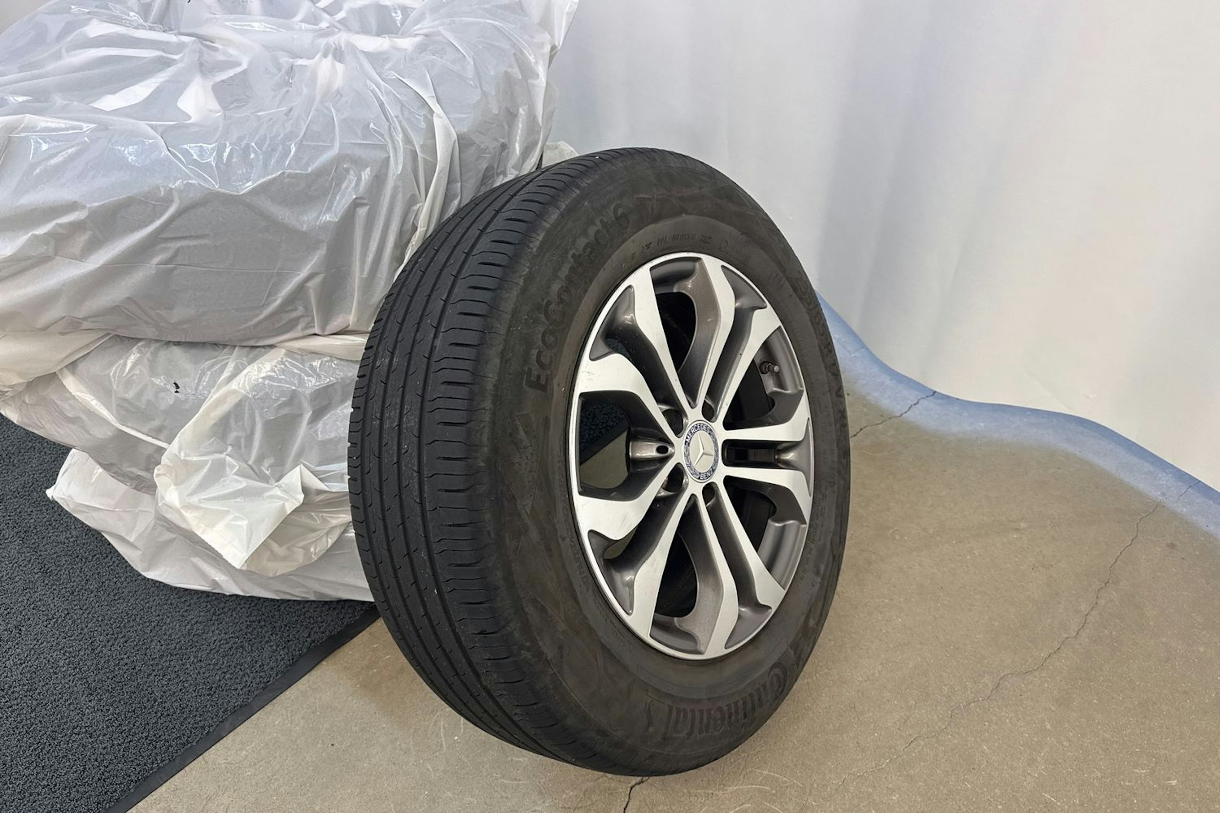 Punainen Mercedes-Benz GLC 2016 kuva 10.