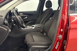 Punainen Mercedes-Benz GLC 2016 kuva 12.