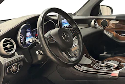 harmaa Mercedes-Benz GLC 2016 kuva 8.