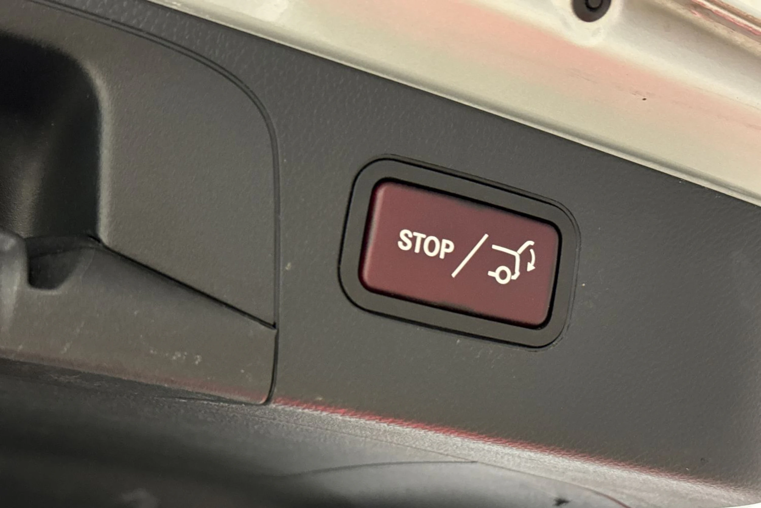 harmaa Mercedes-Benz GLC 2016 kuva 18.