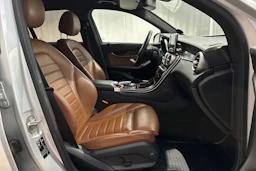 harmaa Mercedes-Benz GLC 2016 kuva 19.