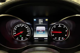 harmaa Mercedes-Benz GLC 2016 kuva 23.