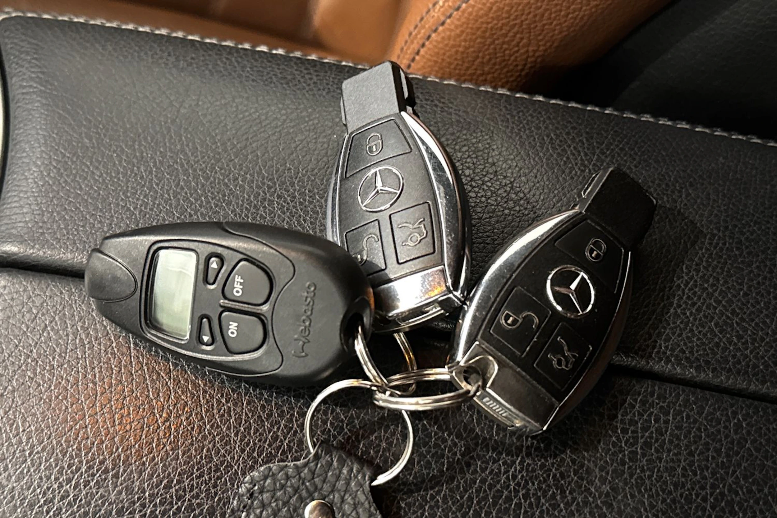 harmaa Mercedes-Benz GLC 2016 kuva 31.