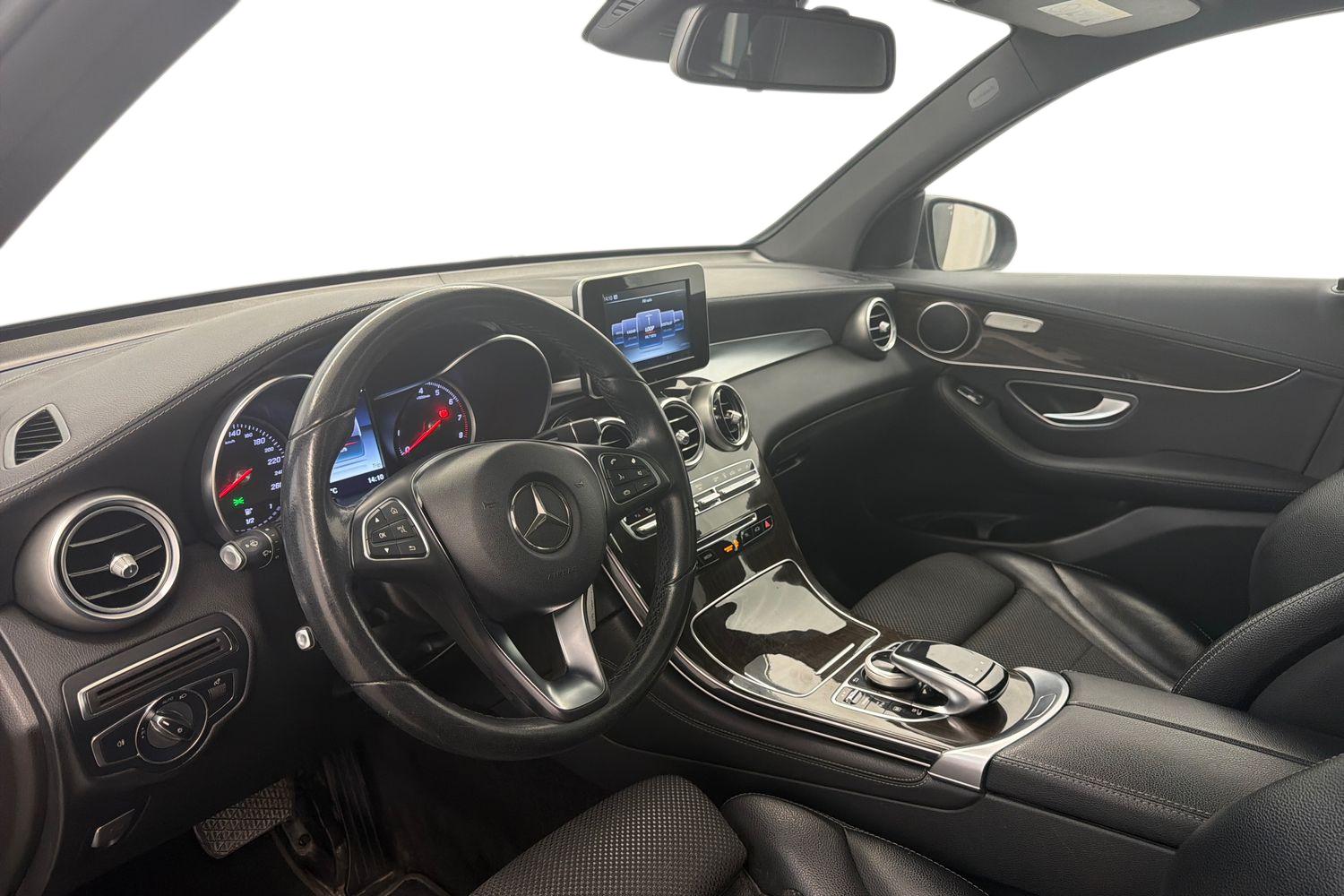 Mercedes-Benz GLC 2017, kuva 6/34