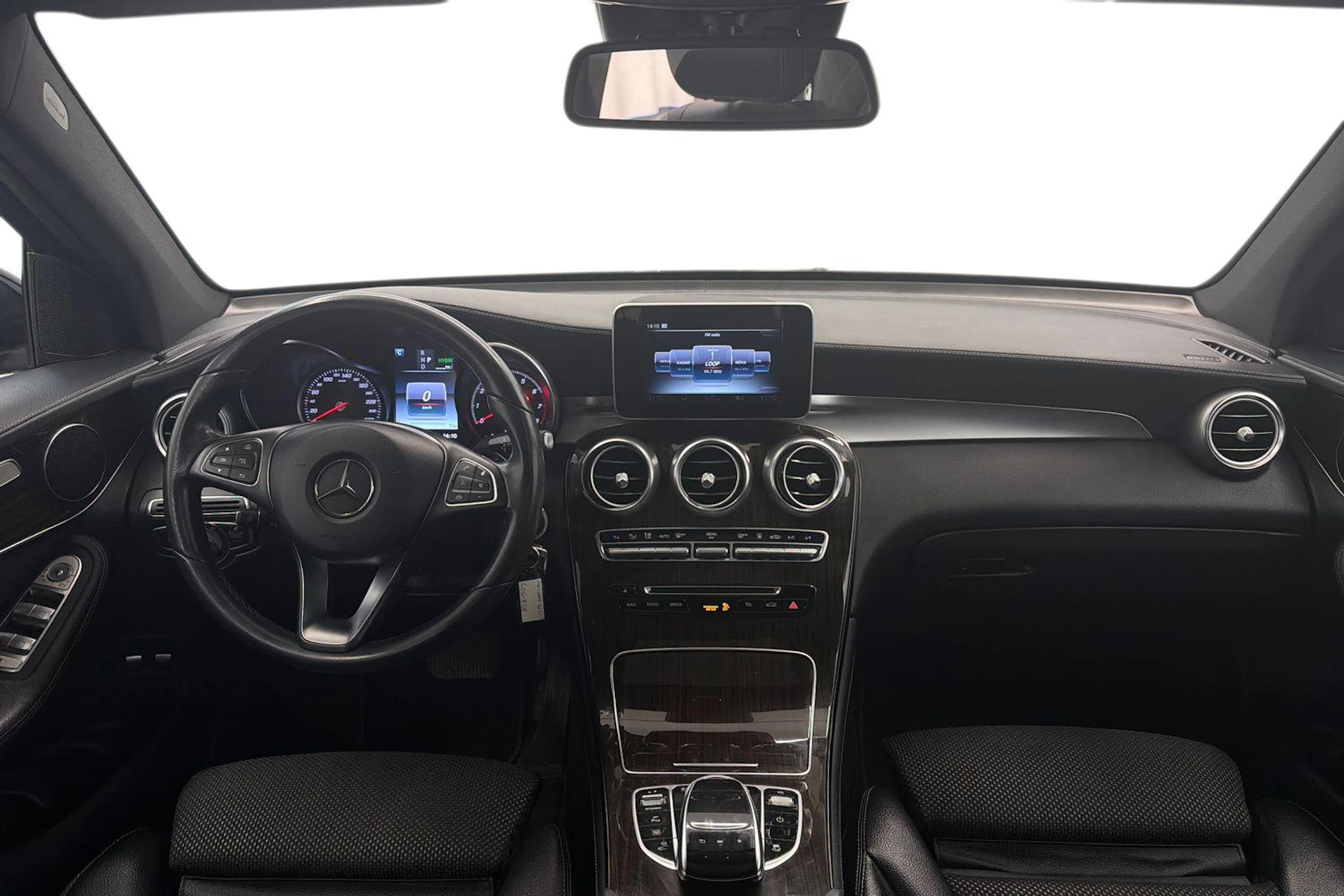 musta Mercedes-Benz GLC 2017 kuva 7.