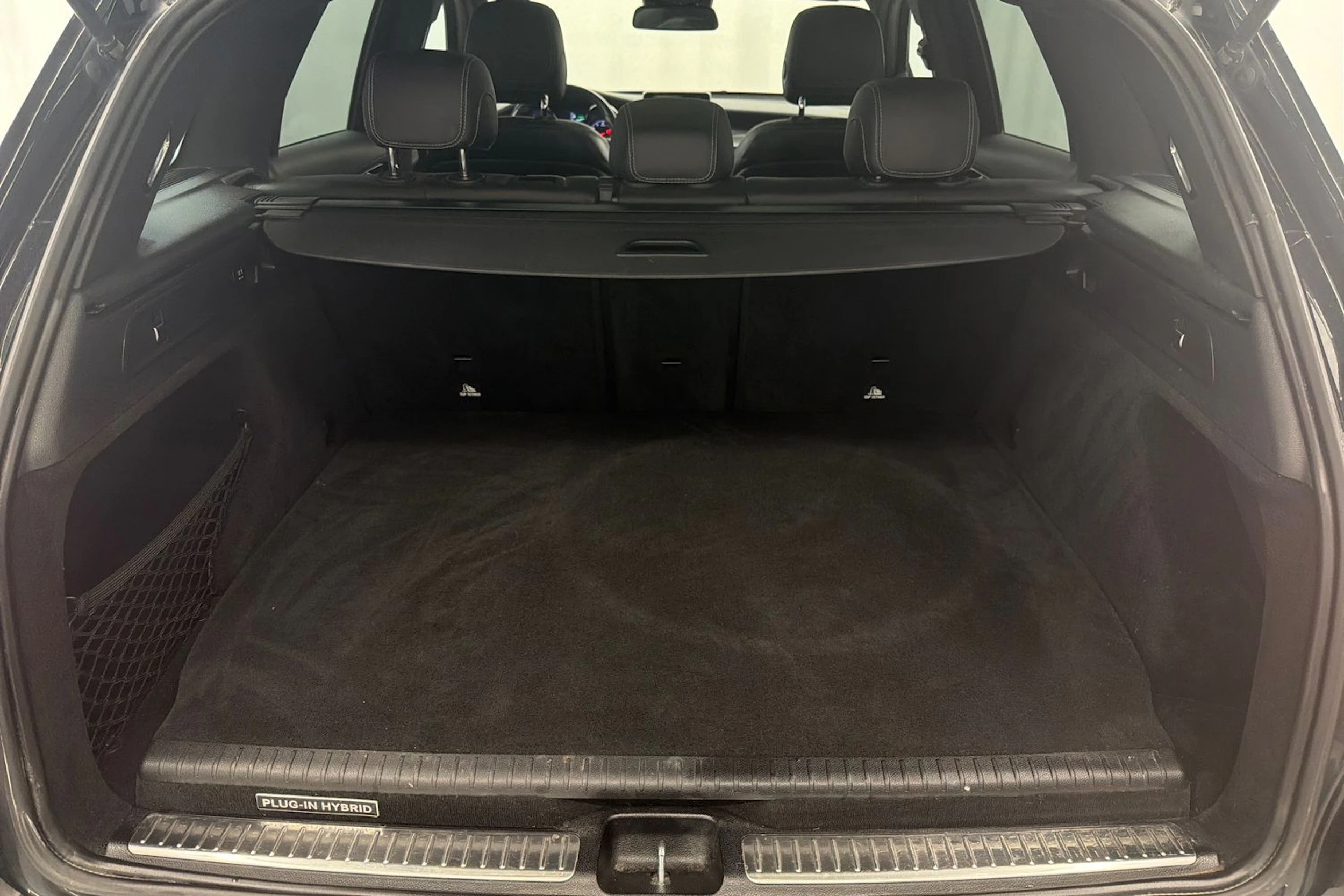 musta Mercedes-Benz GLC 2017 kuva 13.
