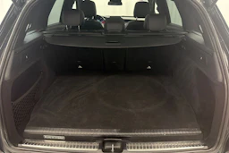 musta Mercedes-Benz GLC 2017 kuva 13.