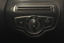 musta Mercedes-Benz GLC 2017 kuva 20.