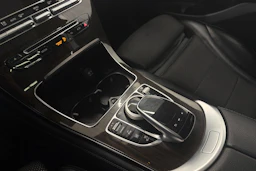 musta Mercedes-Benz GLC 2017 kuva 24.