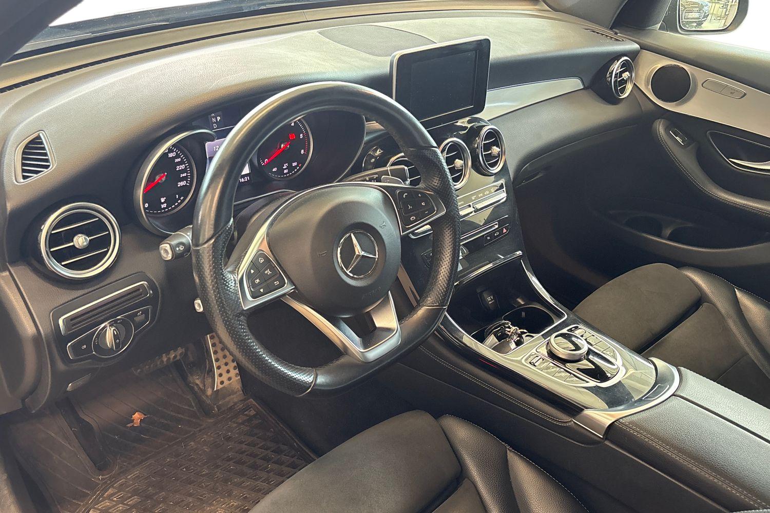 Mercedes-Benz GLC 2017, kuva 3/8