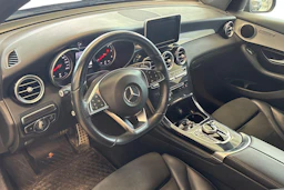 Musta Mercedes-Benz GLC 2017 kuva 3.