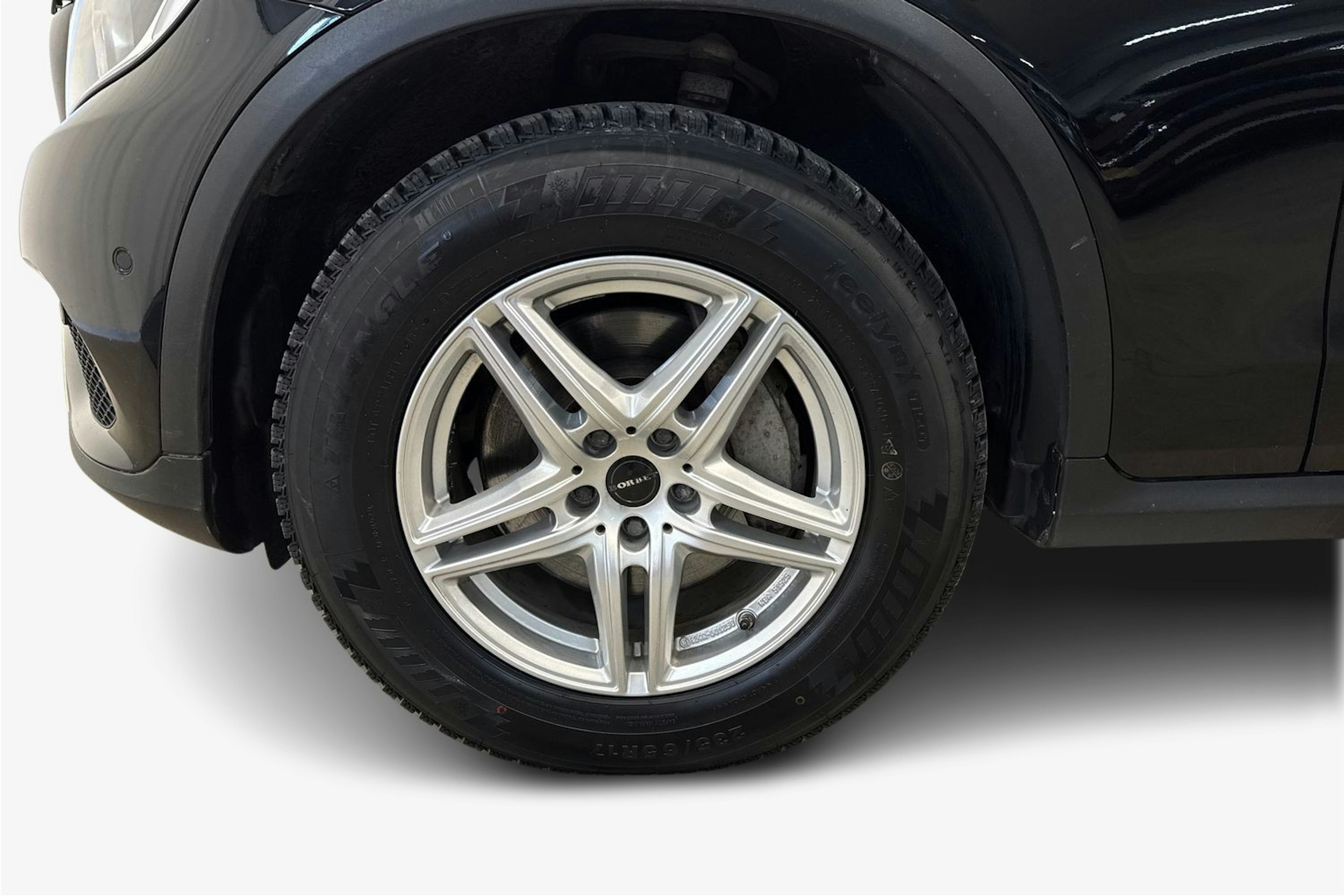 Musta Mercedes-Benz GLC 2017 kuva 11.