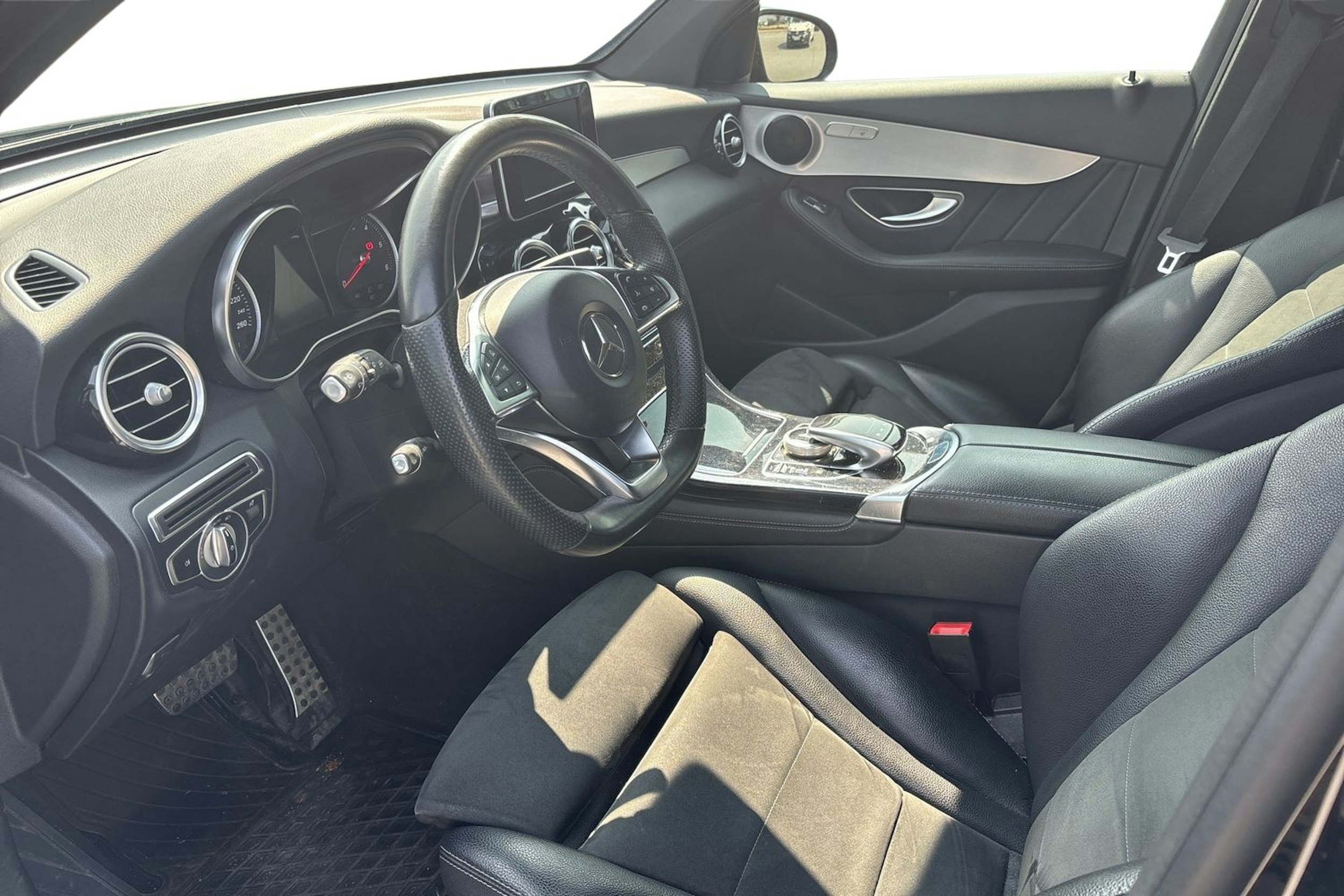 musta Mercedes-Benz GLC 2017 kuva 3.