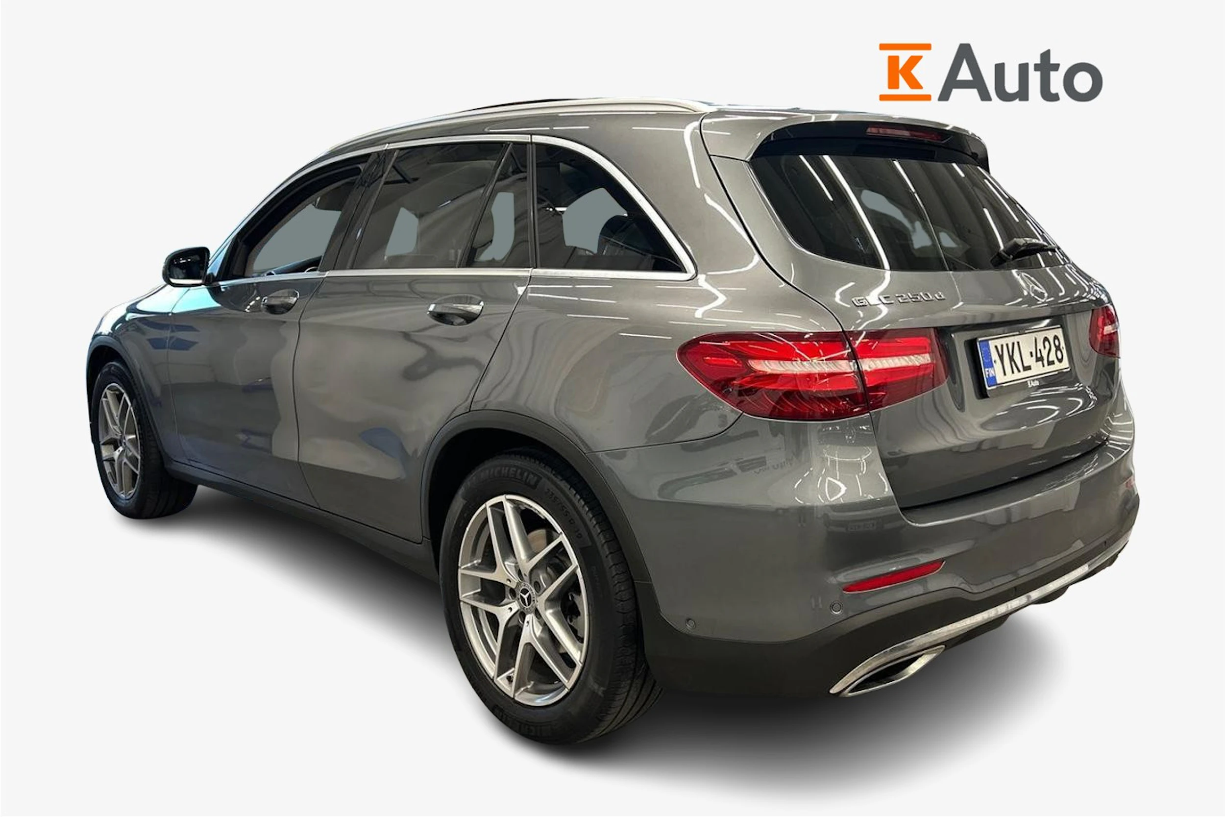 harmaa Mercedes-Benz GLC 2017 kuva 2.