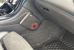 Harmaa Mercedes-Benz GLC 2017 kuva 26.