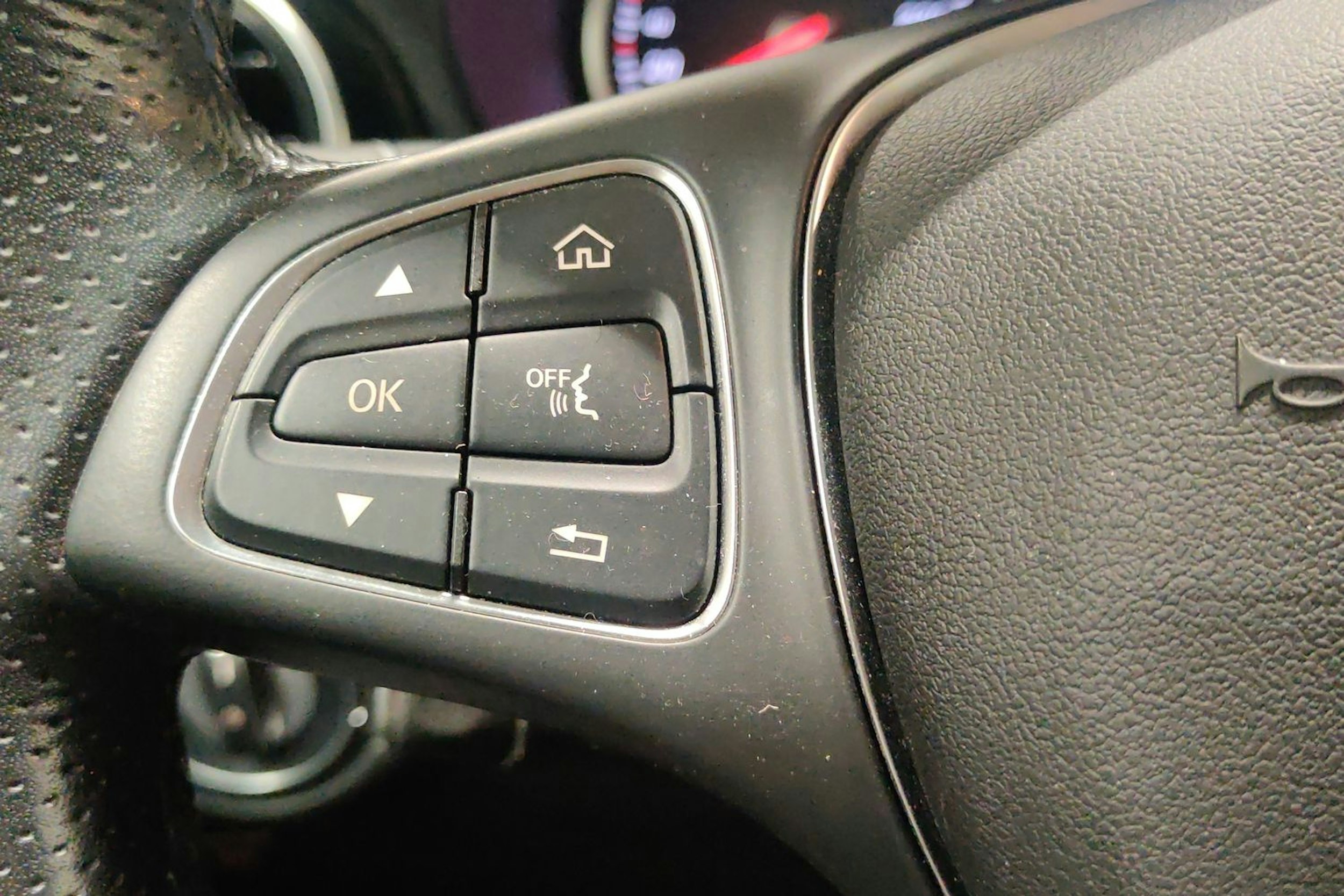 valkoinen Mercedes-Benz GLC 2017 kuva 23.