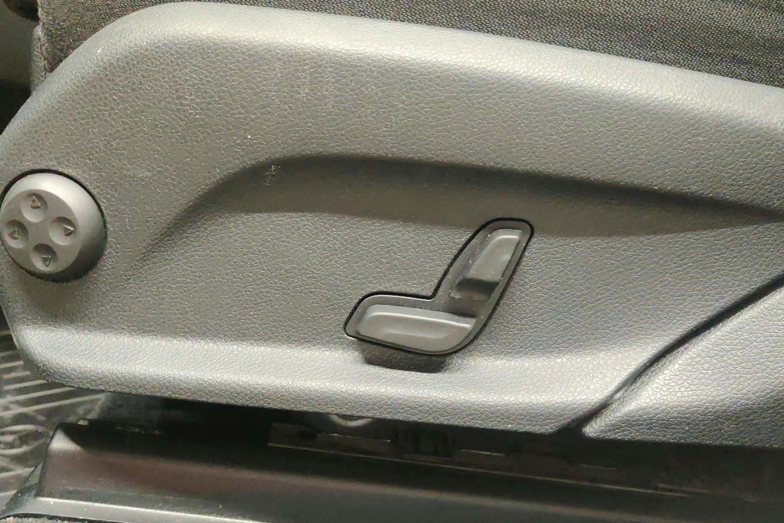 valkoinen Mercedes-Benz GLC 2017 kuva 25.