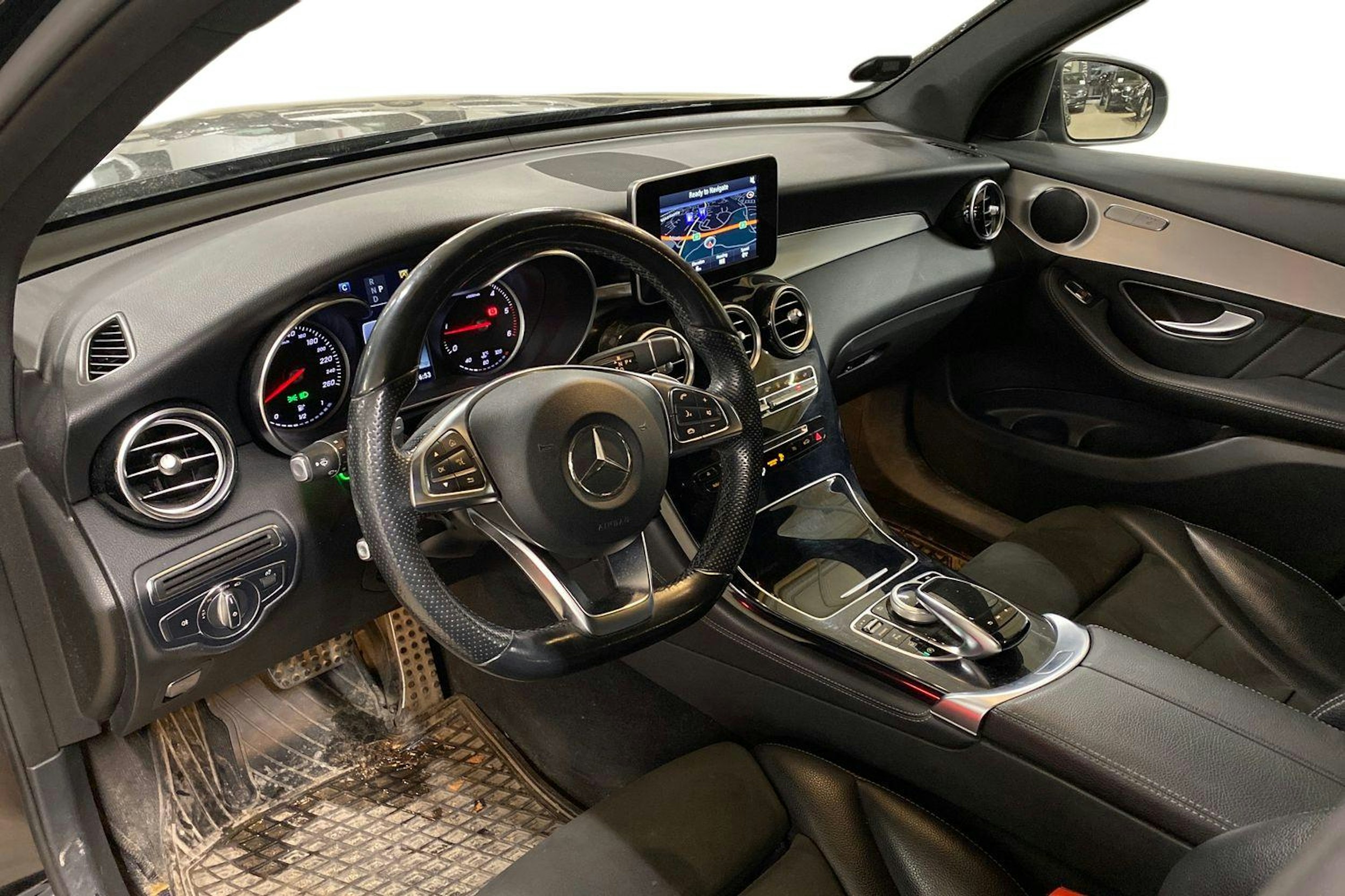 musta Mercedes-Benz GLC 2017 kuva 3.