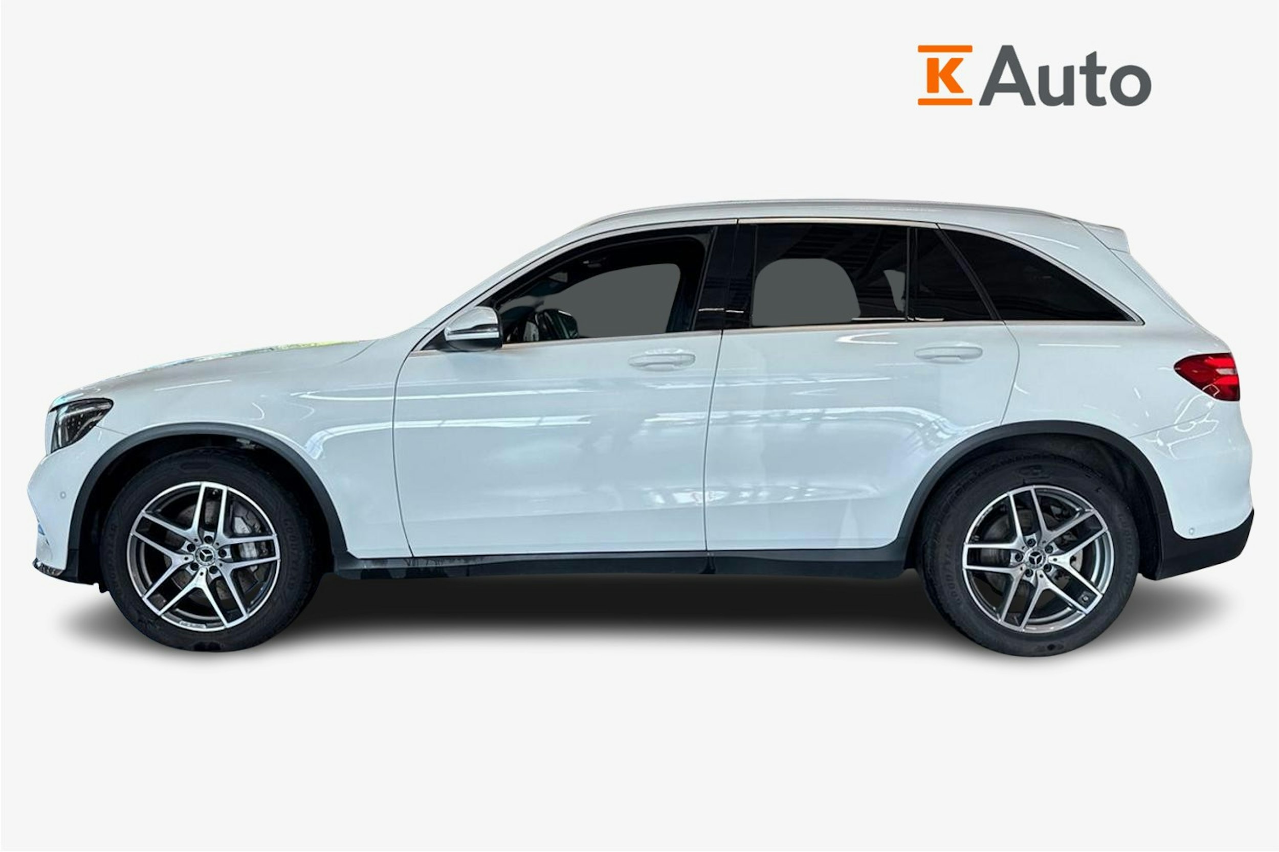 valkoinen Mercedes-Benz GLC 2017 kuva 5.